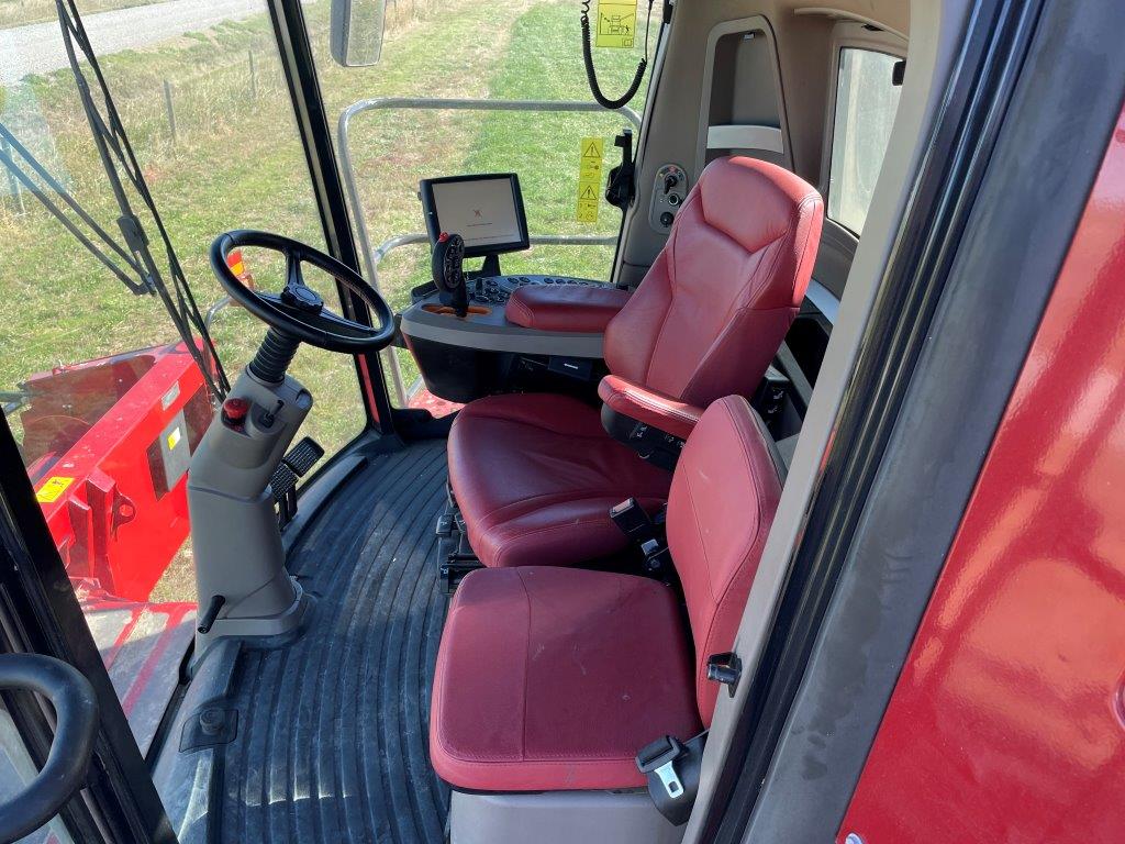 2024 Case 8250 Combine