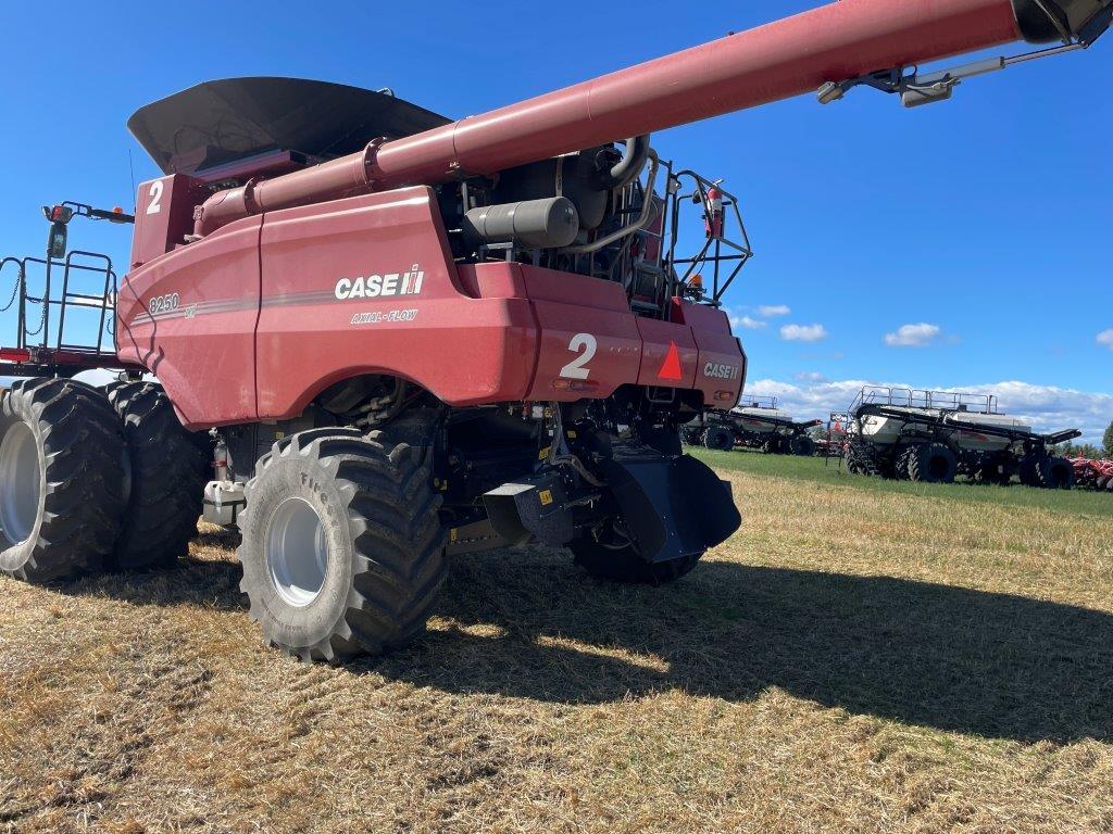 2024 Case 8250 Combine