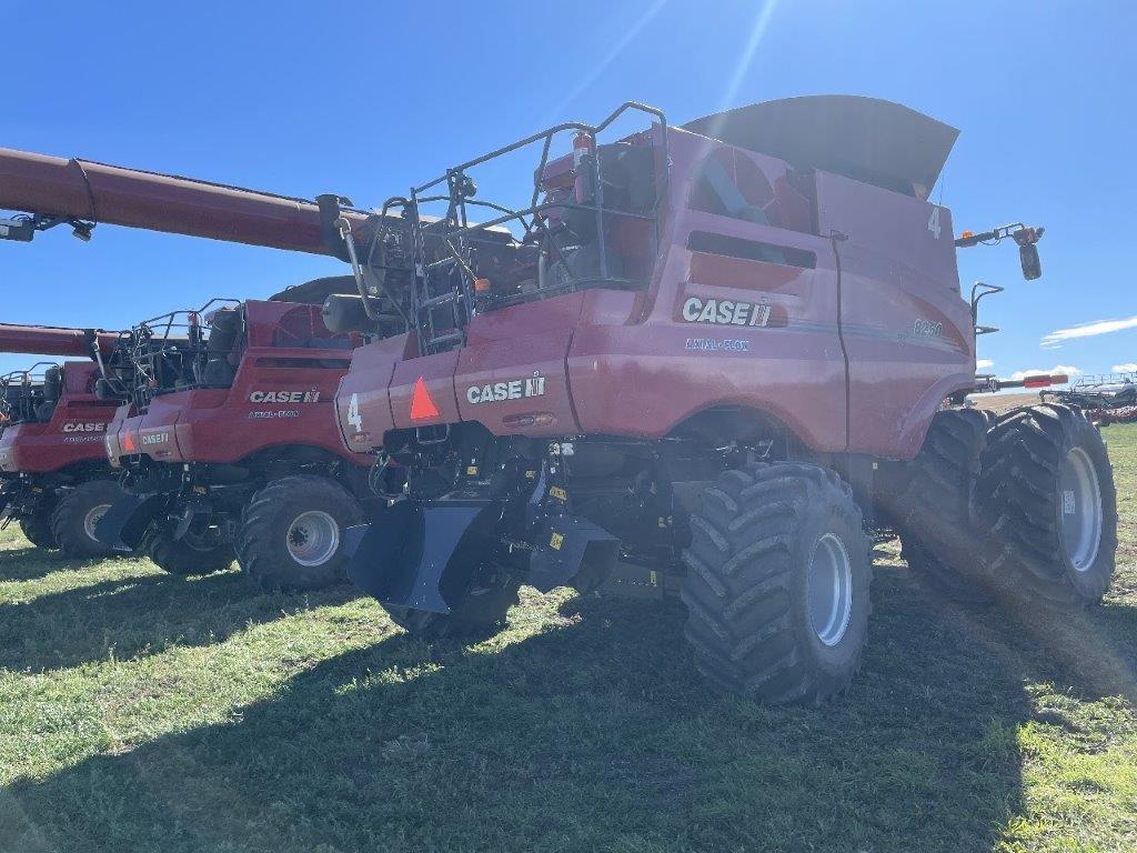 2024 Case 8250 Combine