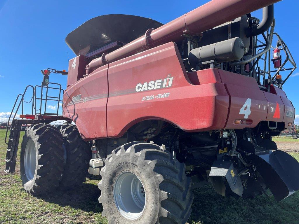 2024 Case 8250 Combine
