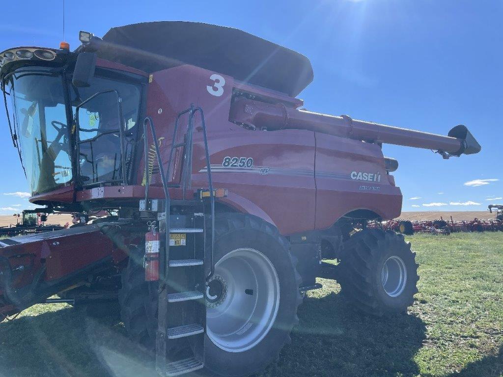 2024 Case 8250 Combine