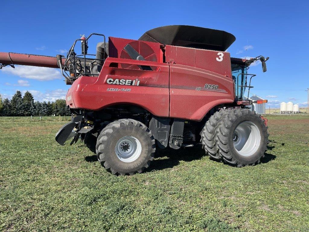 2024 Case 8250 Combine