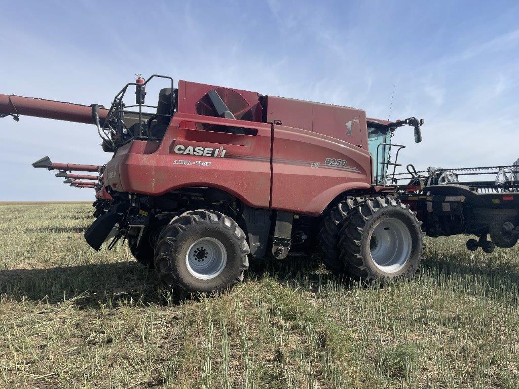 2024 Case 8250 Combine