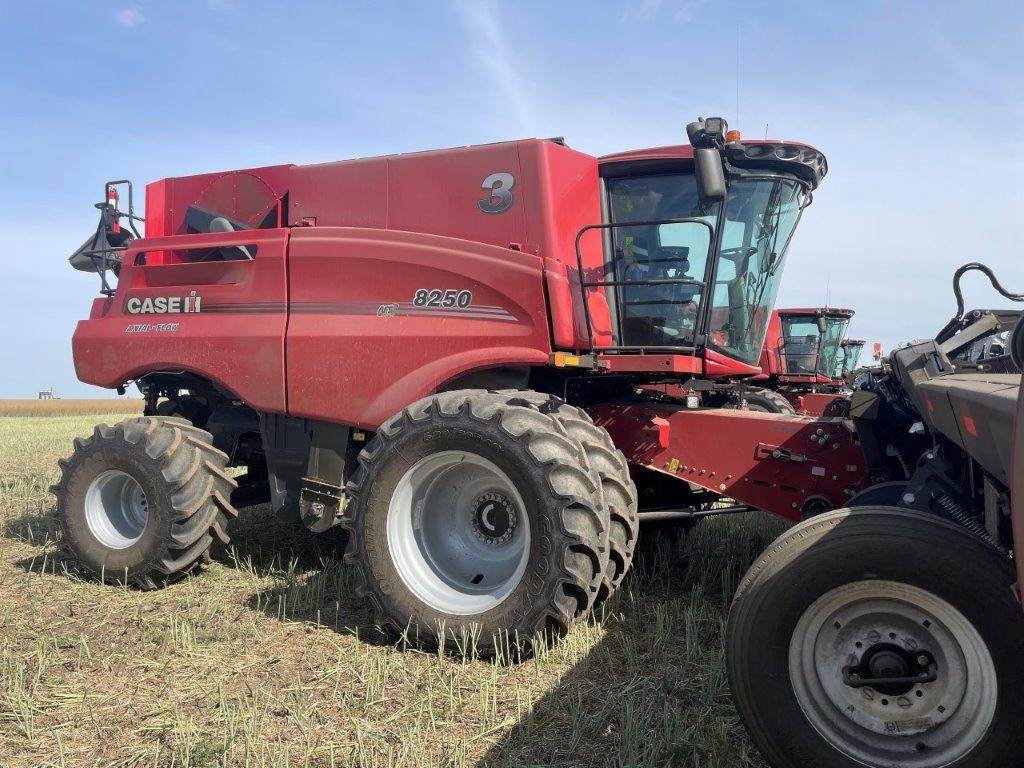 2024 Case 8250 Combine