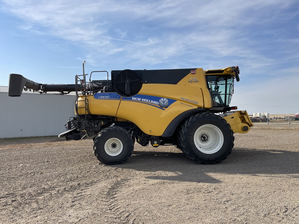 2023 New Holland CR8.90 Combine