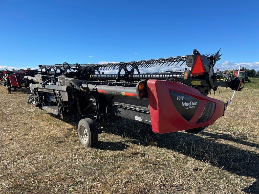 2022 MacDon FD135 Header Combine