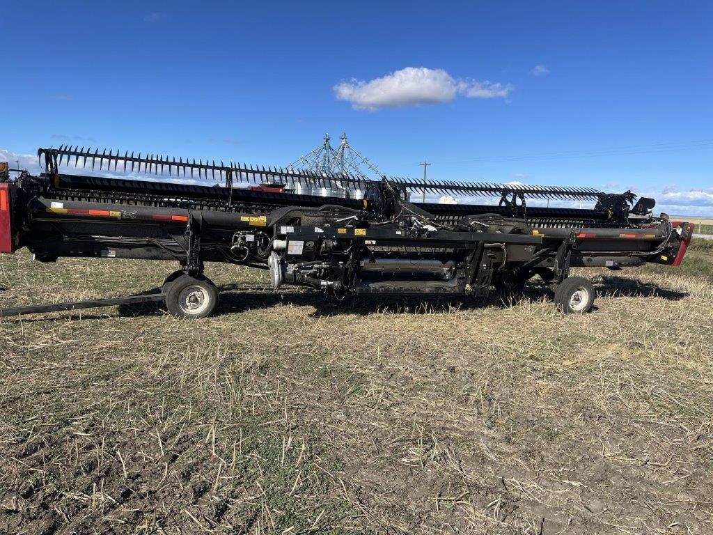 2022 MacDon FD135 Header Combine