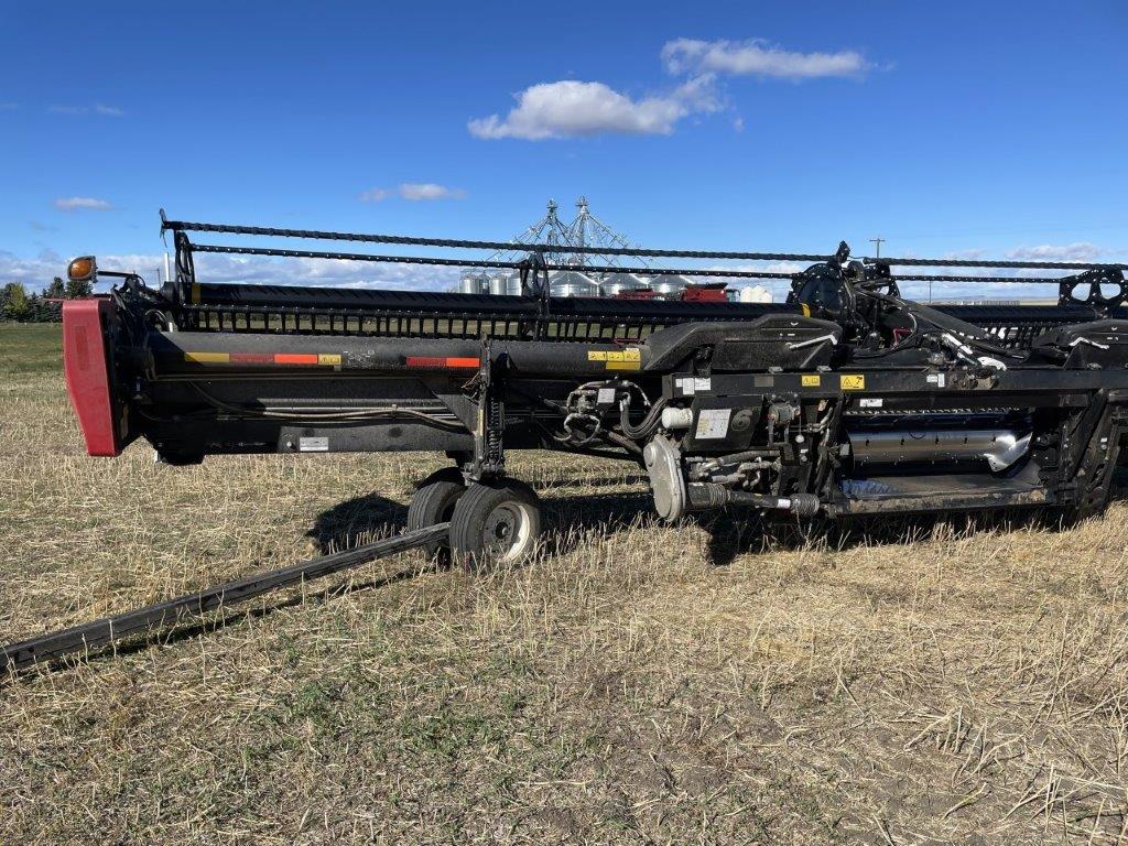 2022 MacDon FD135 Header Combine