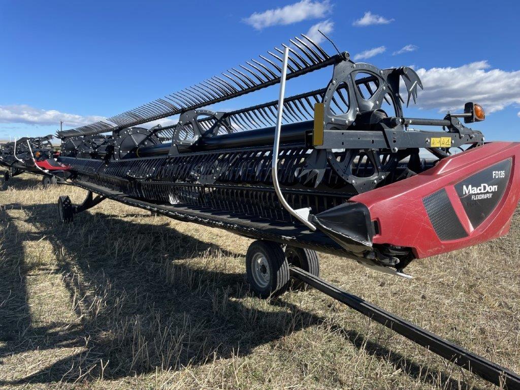 2022 MacDon FD135 Header Combine