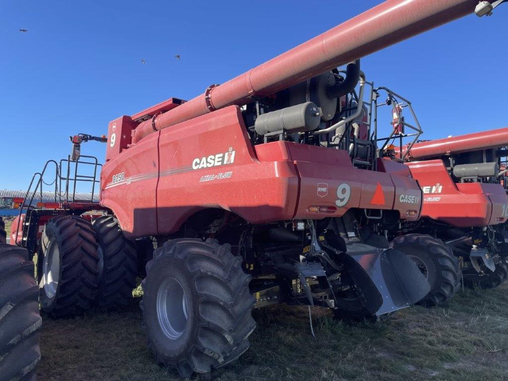 2024 Case 8250 Combine