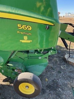 2017 John Deere 569 Baler/Round