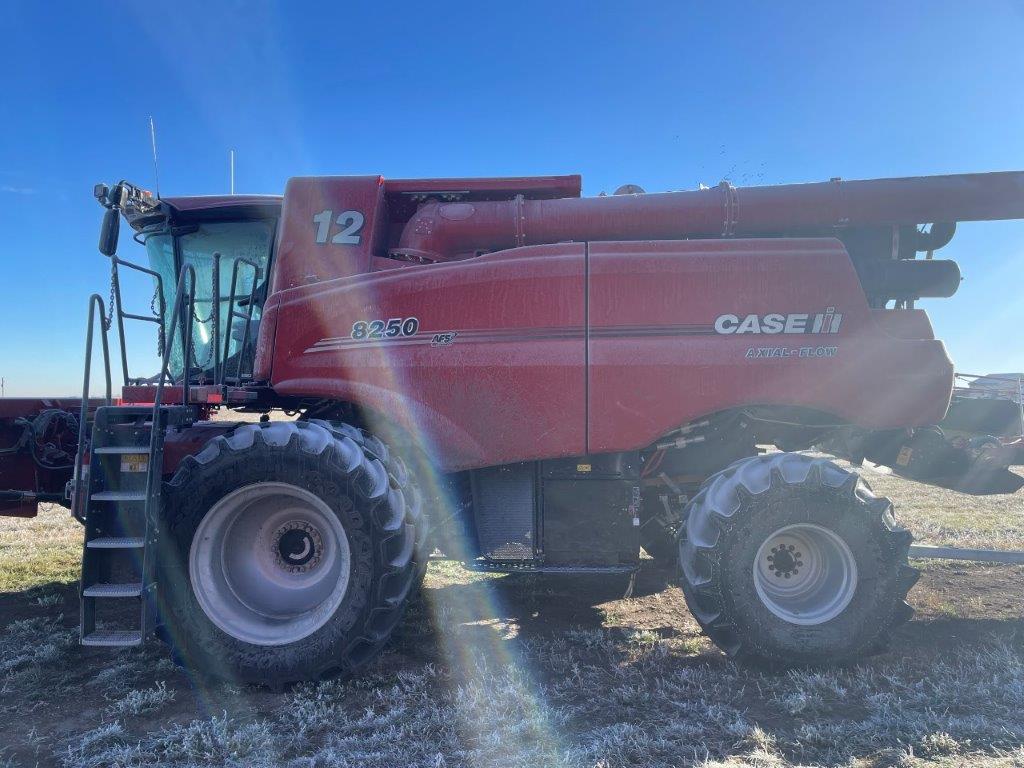 2024 Case 8250 Combine