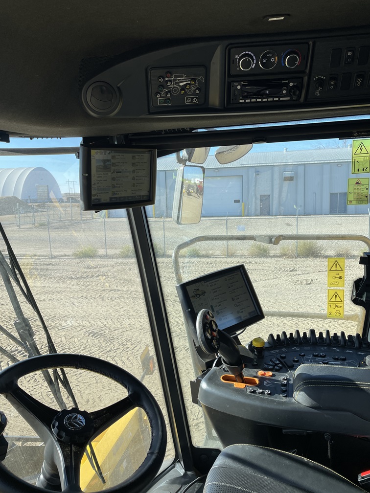 2024 New Holland CR9.90 Combine