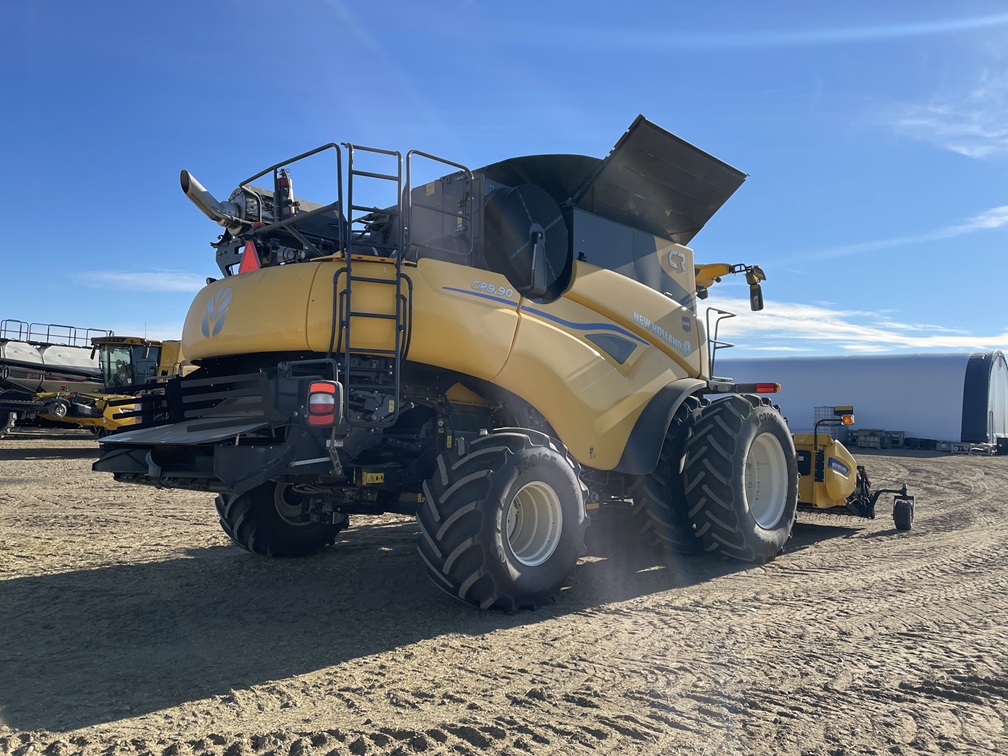 2024 New Holland CR9.90 Combine