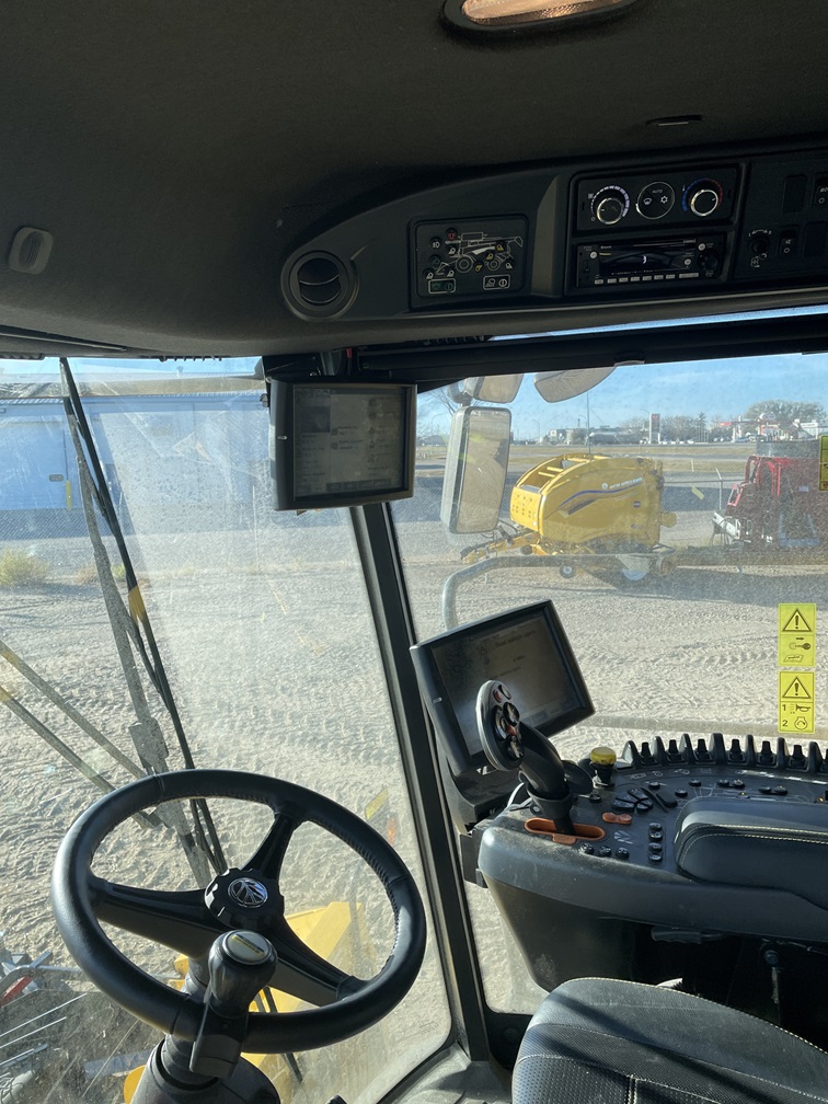 2024 New Holland CR9.90 Combine