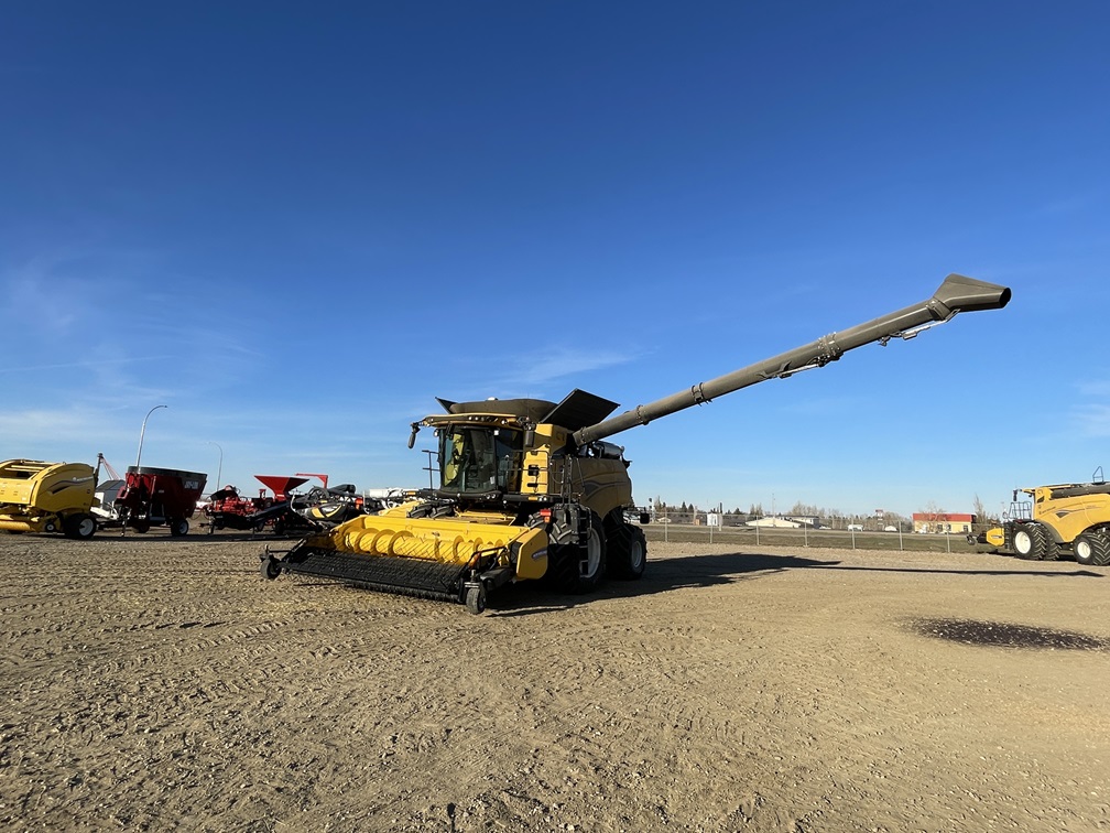 2024 New Holland CR9.90 Combine