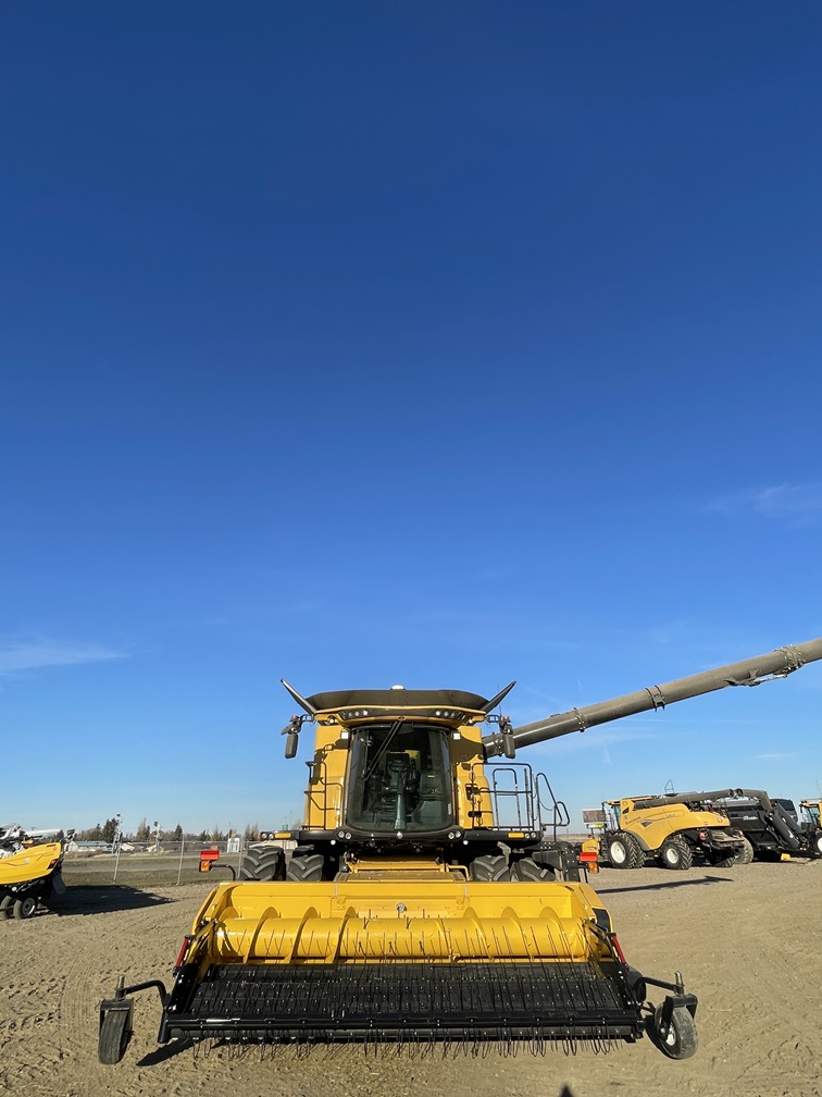 2024 New Holland CR9.90 Combine