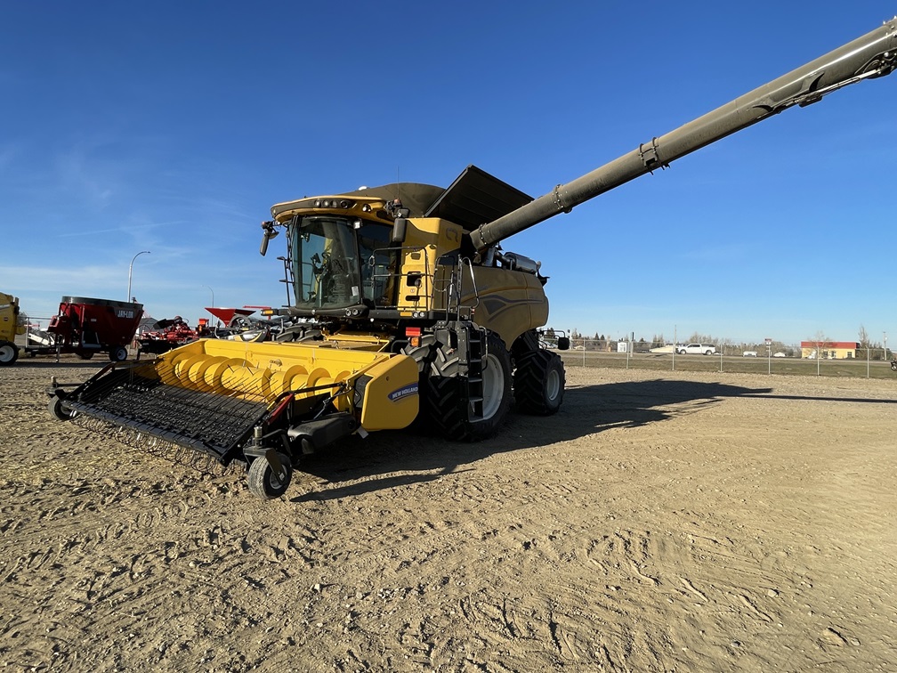2024 New Holland CR9.90 Combine