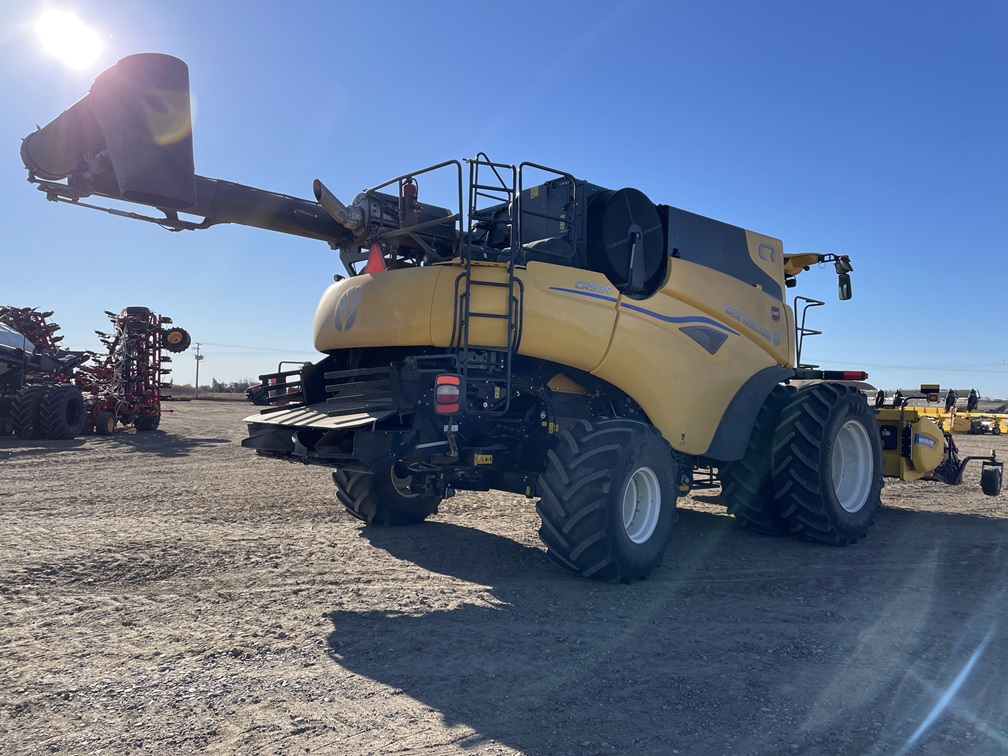 2024 New Holland CR9.90 Combine