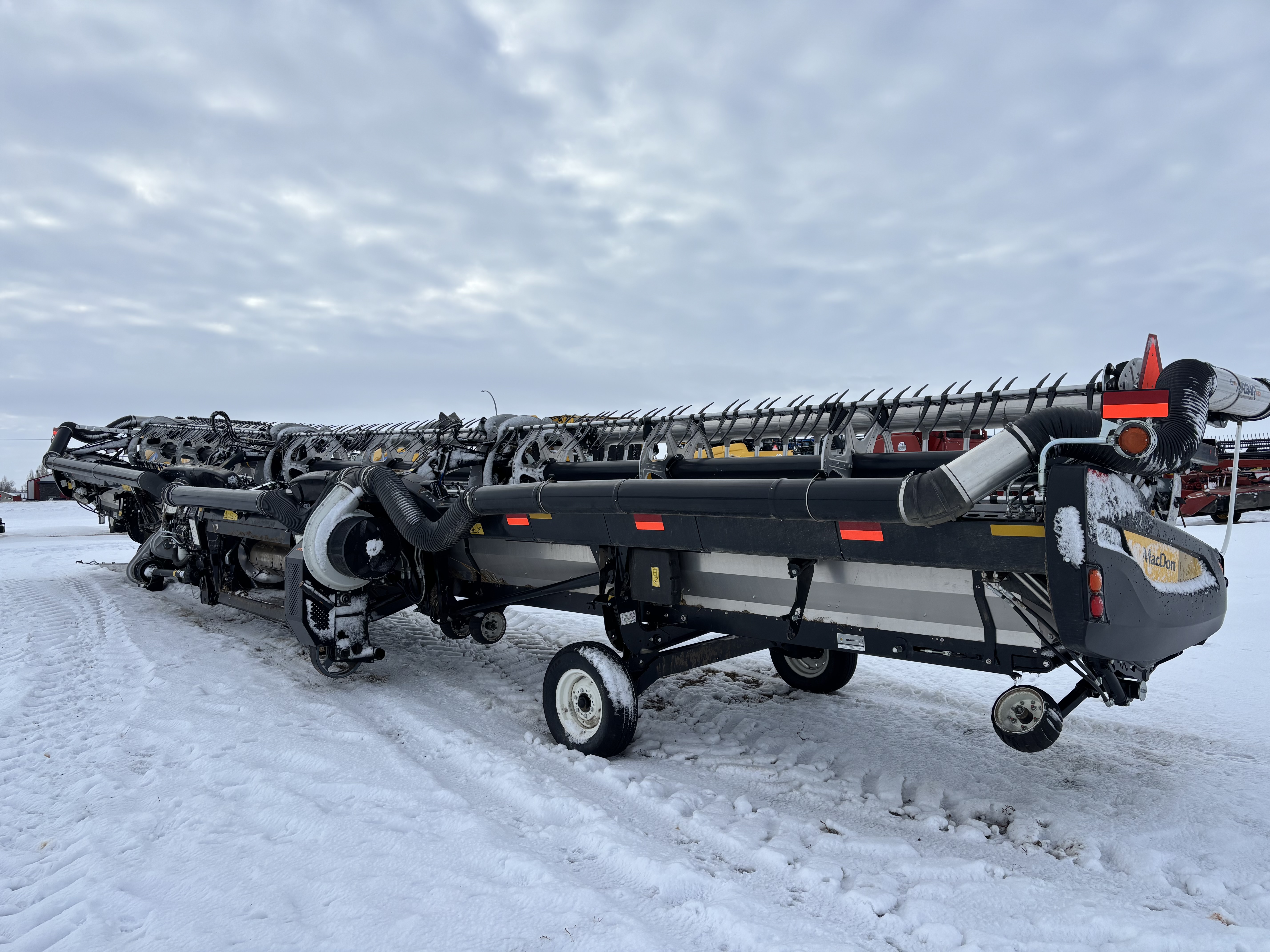 2022 MacDon FD250 Header Combine