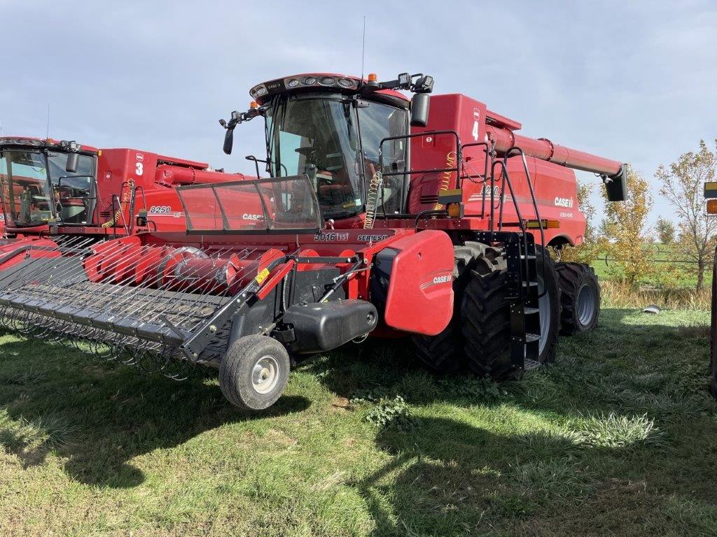 2024 Case 8250 Combine