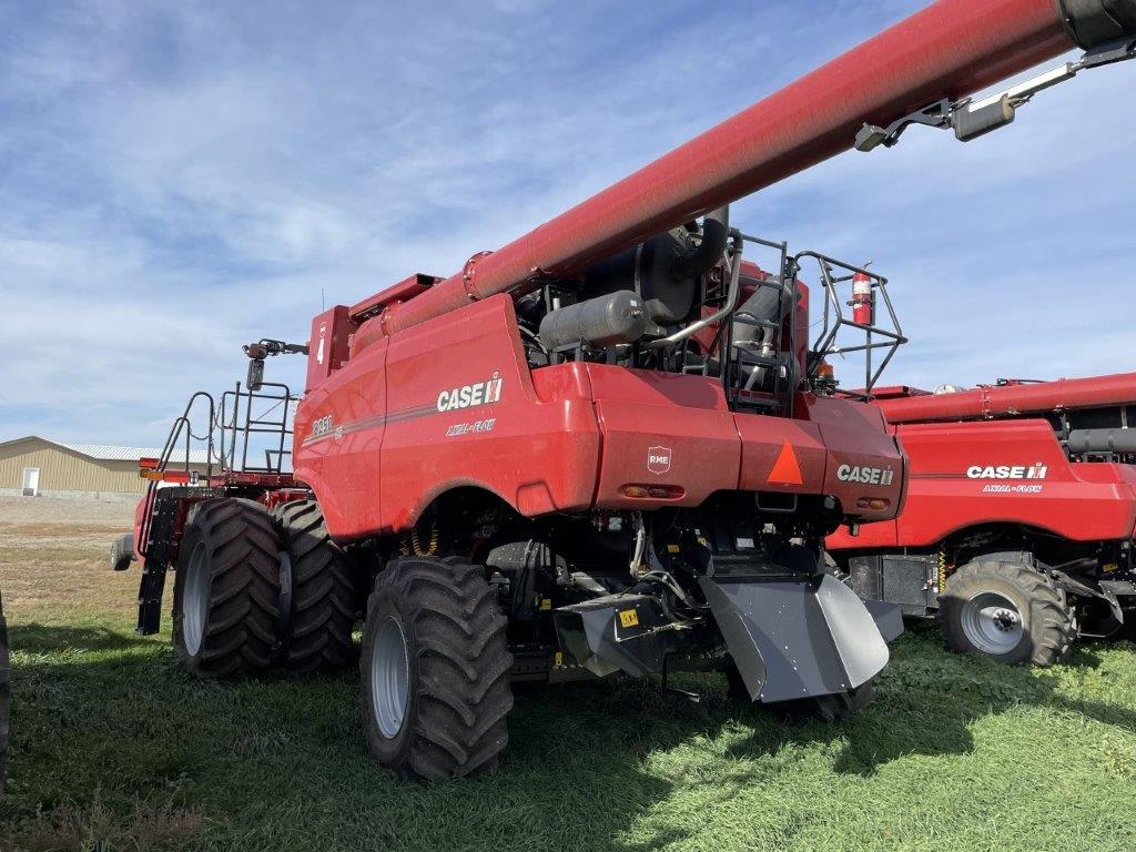 2024 Case 8250 Combine