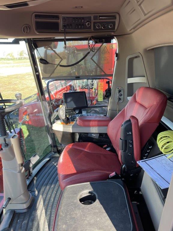 2023 Case 8250 Combine