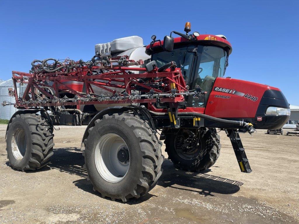 2021 Case 4440-120 Sprayer/High Clearance