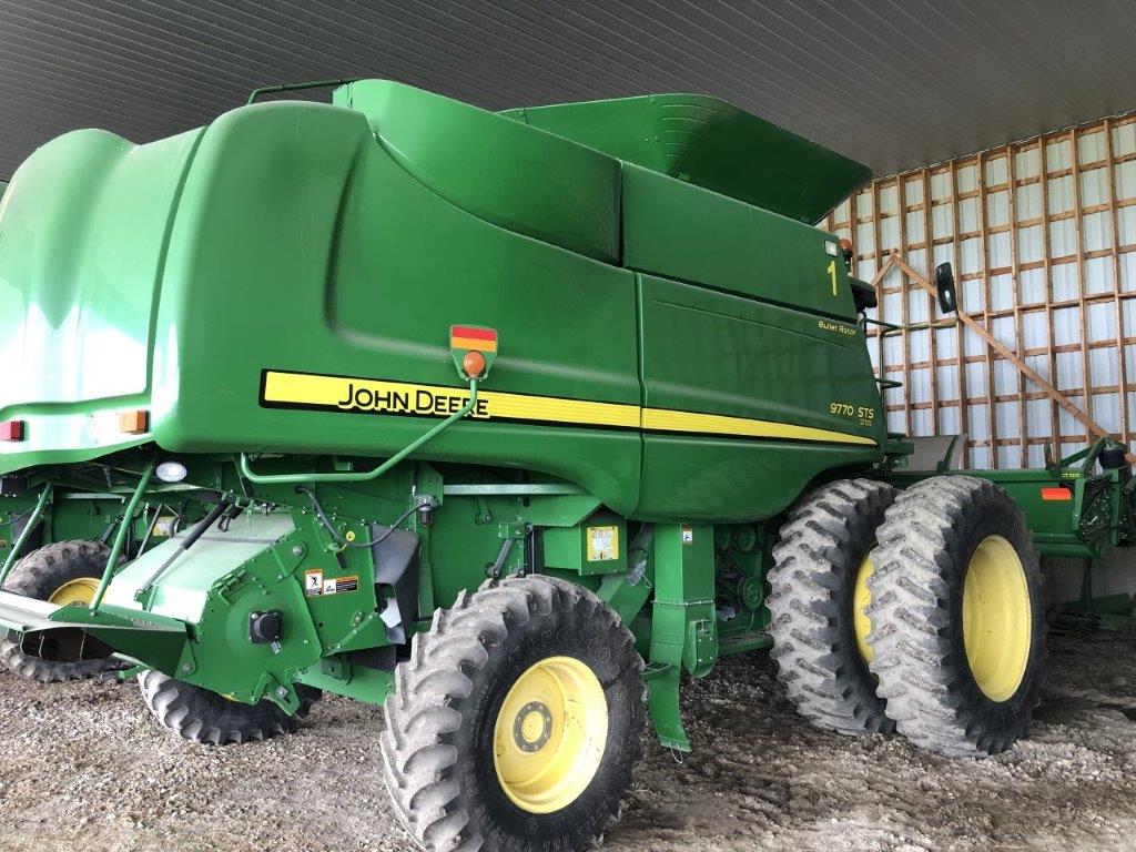 2010 John Deere 9770 Combine
