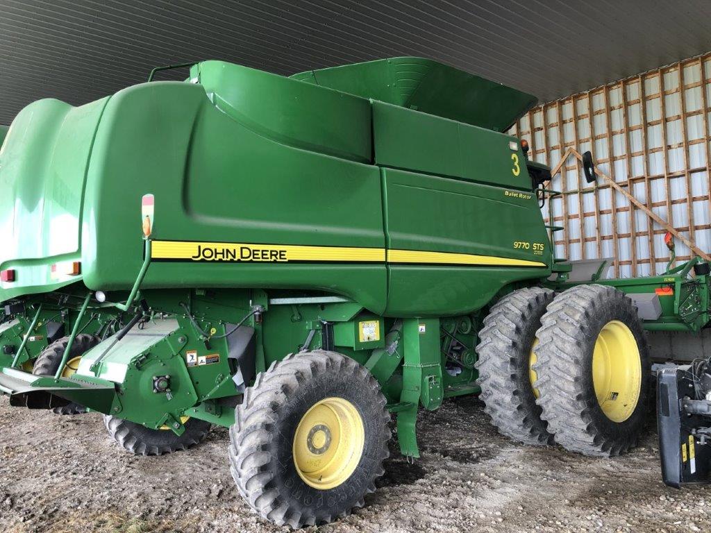 2010 John Deere 9770 Combine