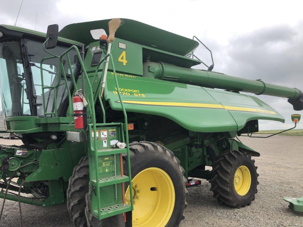 2010 John Deere 9770 Combine