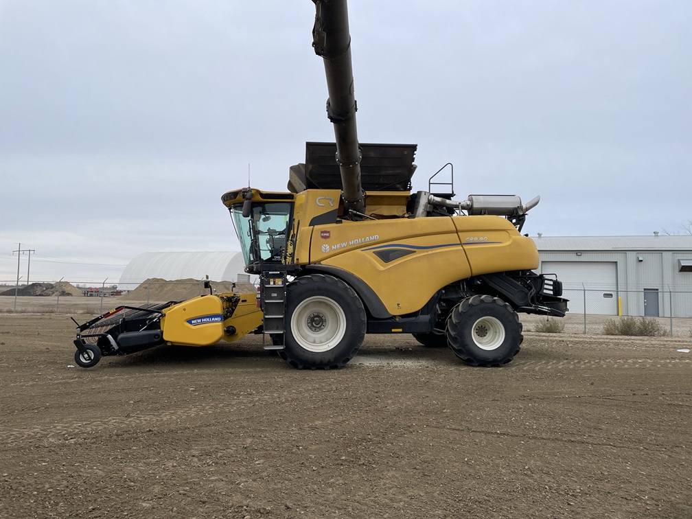 2024 New Holland CR9.90 Combine