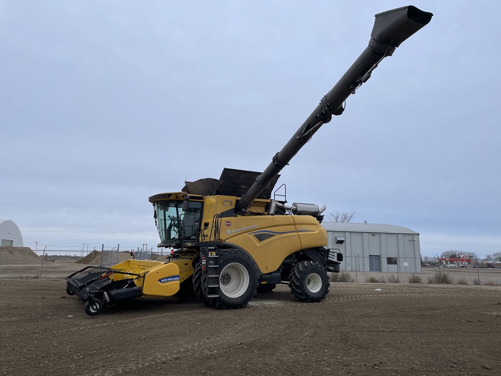 2024 New Holland CR9.90 Combine