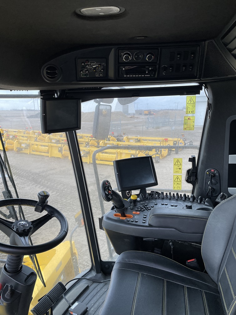 2024 New Holland CR9.90 Combine