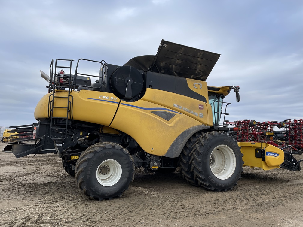2024 New Holland CR9.90 Combine
