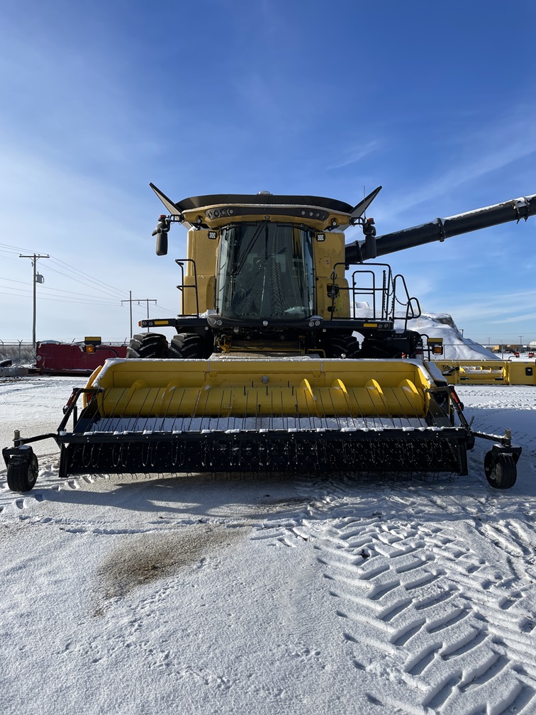 2024 New Holland CR9.90 Combine