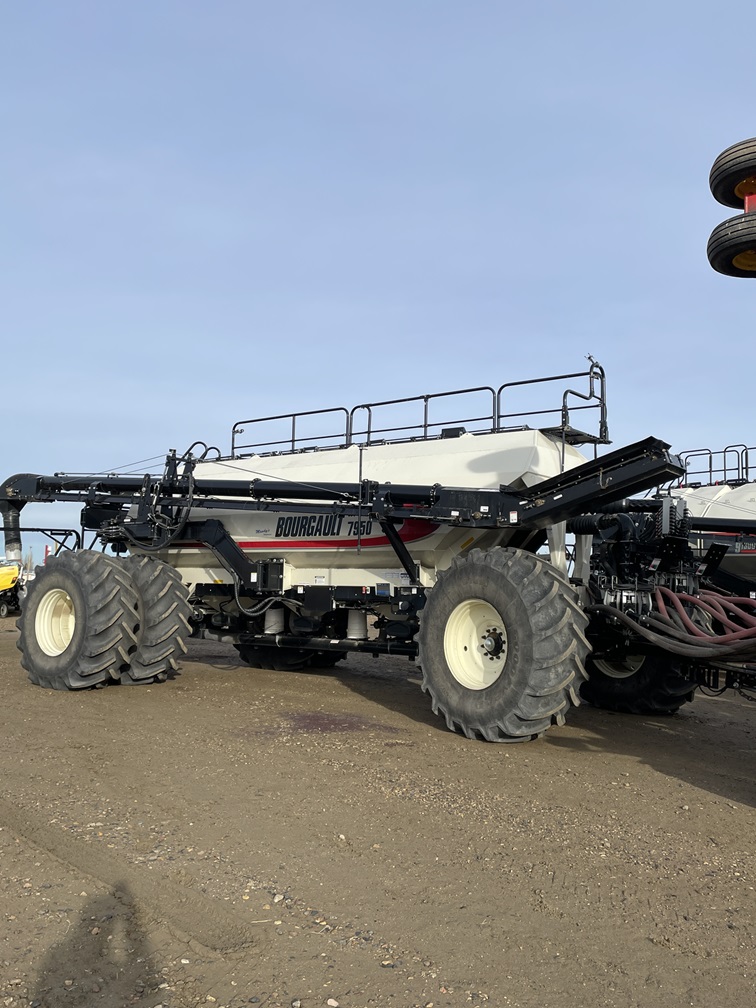 2018 Bourgault 3320-66 Seeding Tool