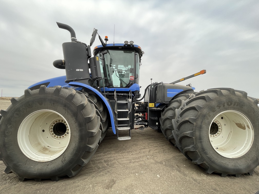 2023 New Holland T9.700 Tractor 4WD