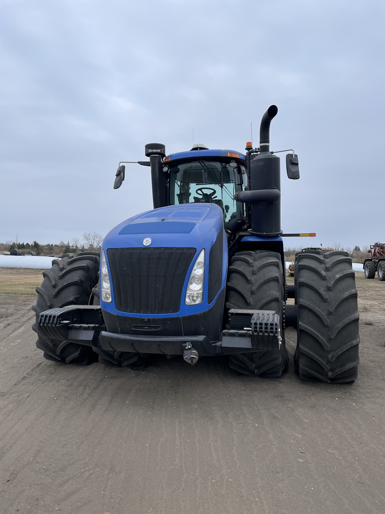 2023 New Holland T9.700 Tractor 4WD