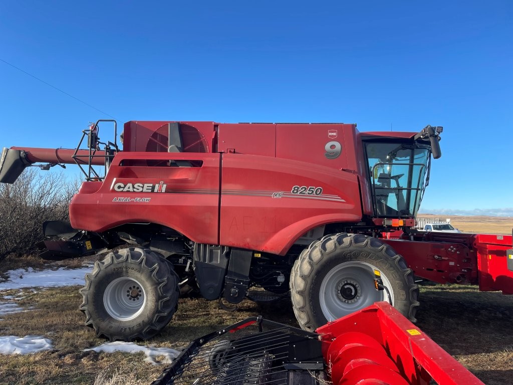 2024 Case 8250 Combine