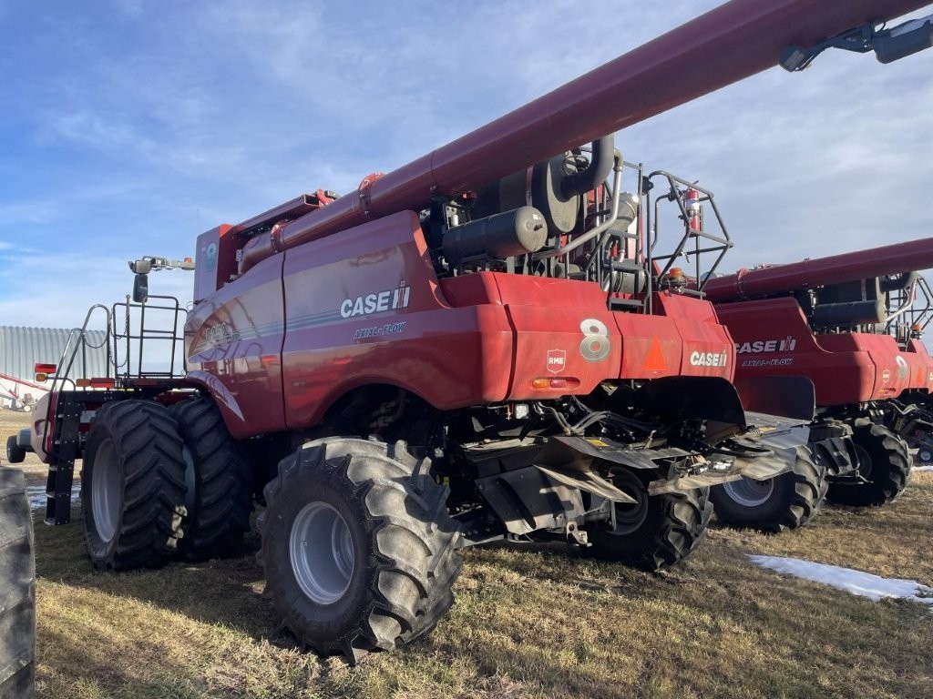 2024 Case 8250 Combine