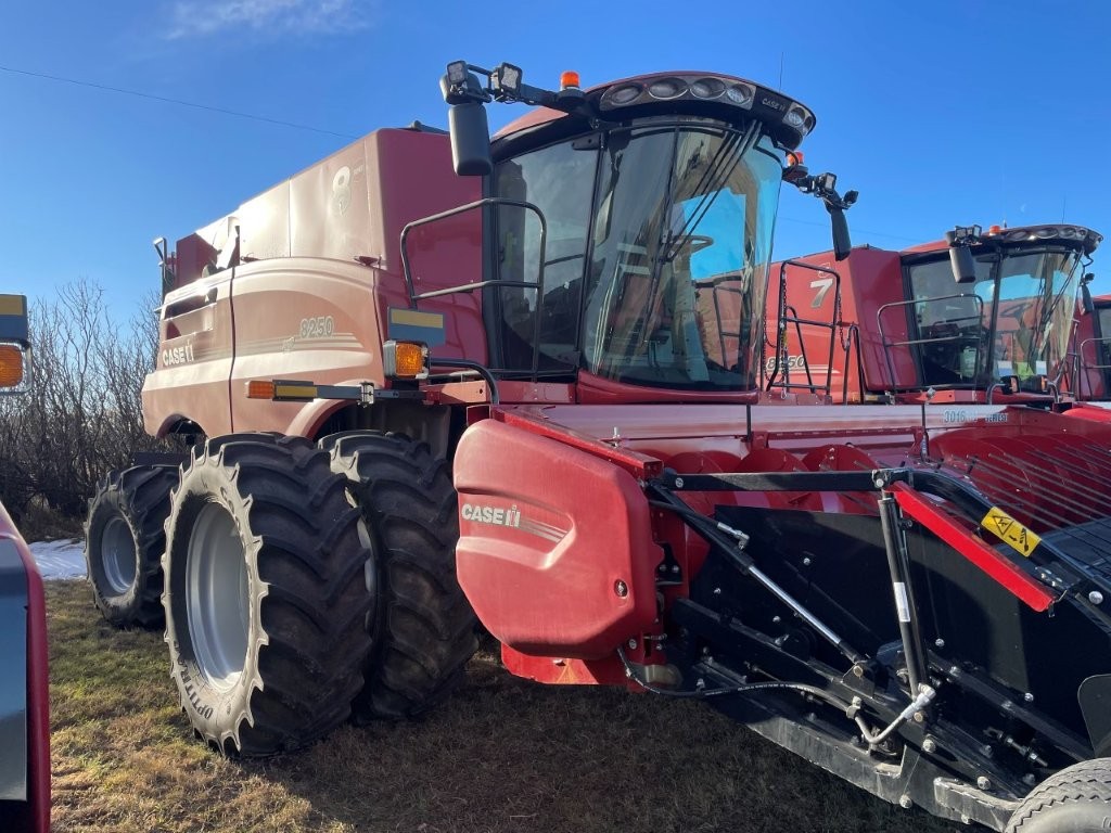 2024 Case 8250 Combine