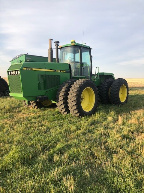 1991 John Deere 8560 Tractor 4WD