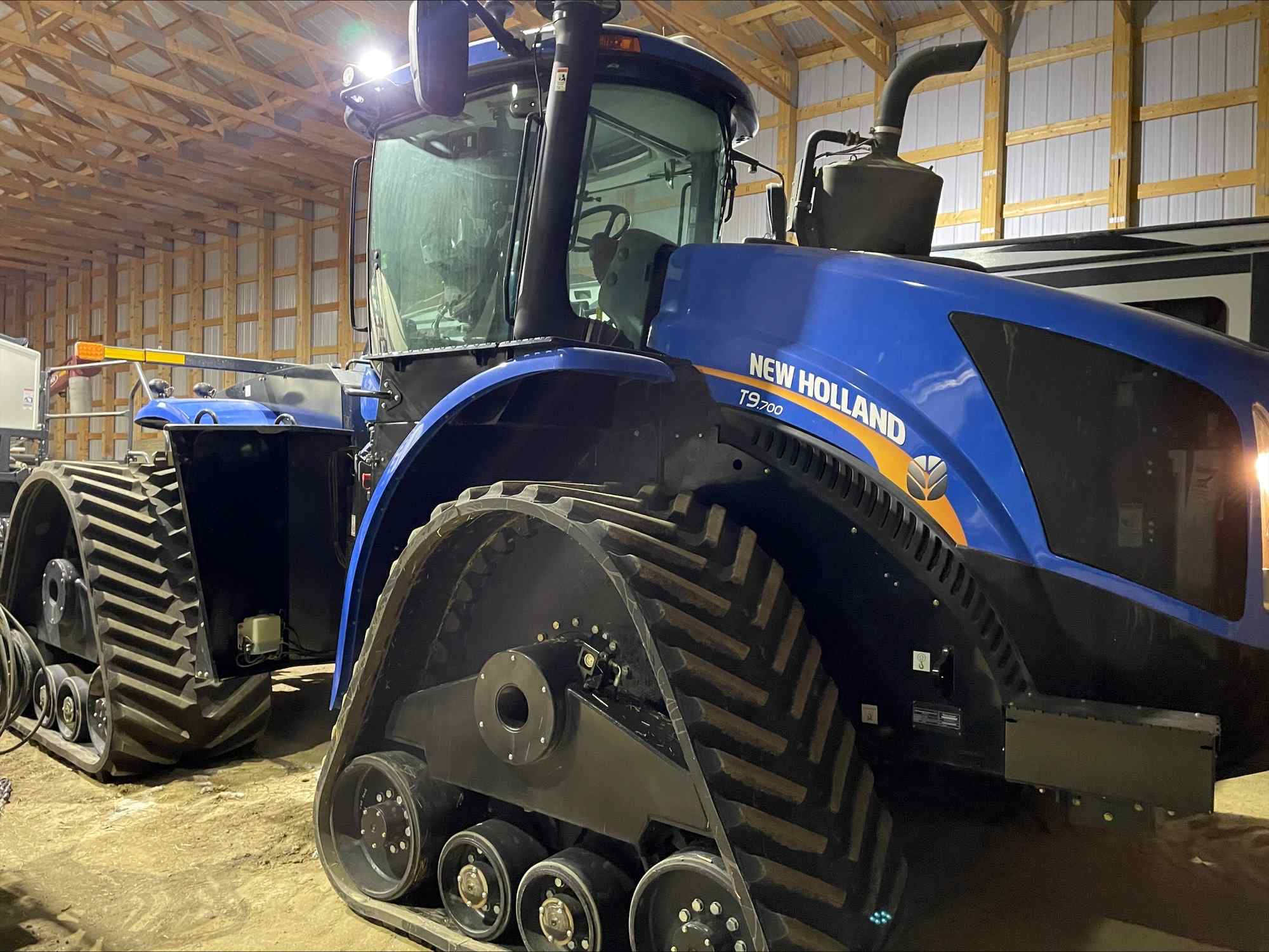 2020 New Holland T9.700Q Tractor Rubber Track