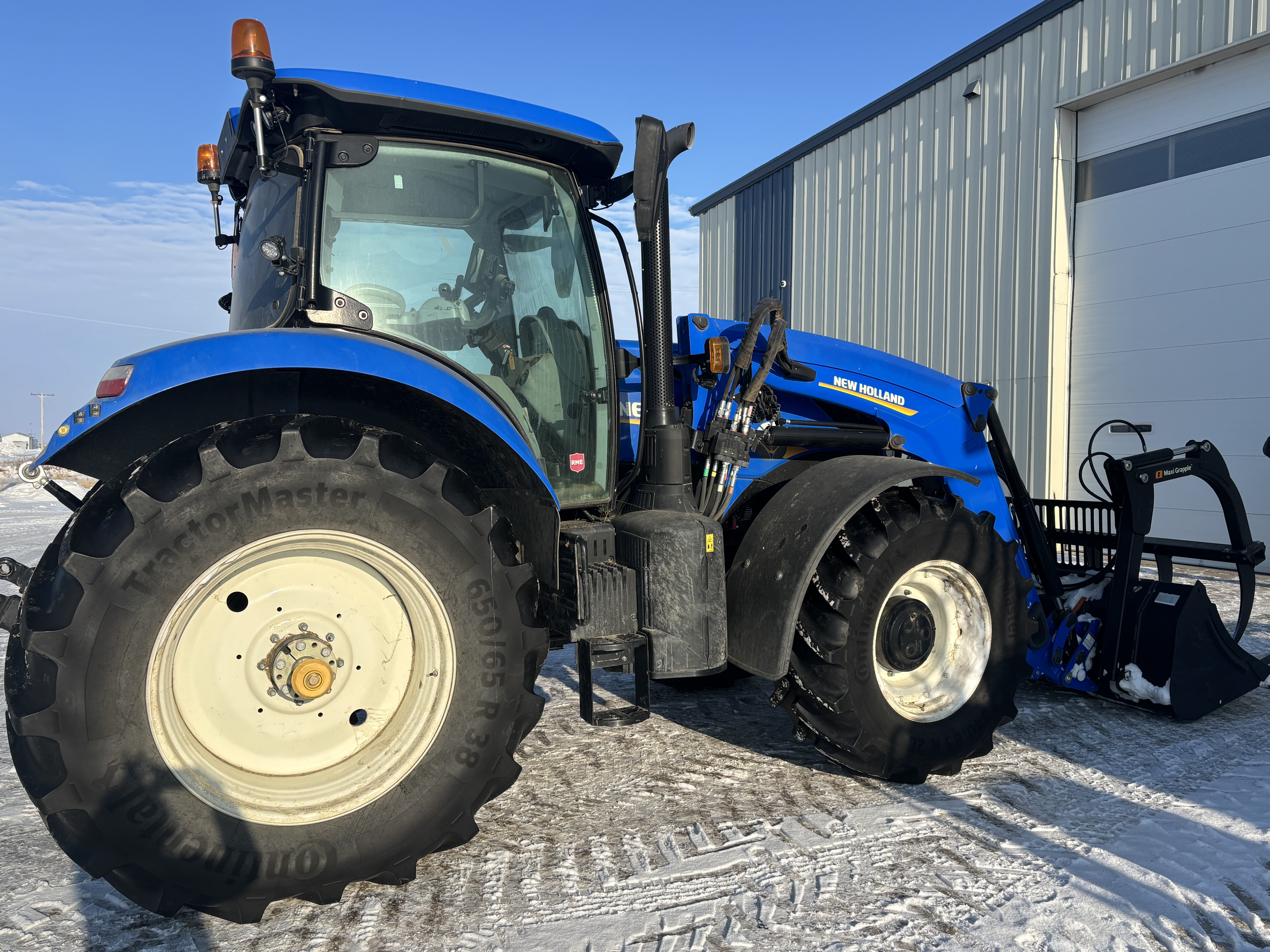 2021 New Holland T7.210 Tractor