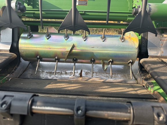 2011 John Deere 635D Header Combine