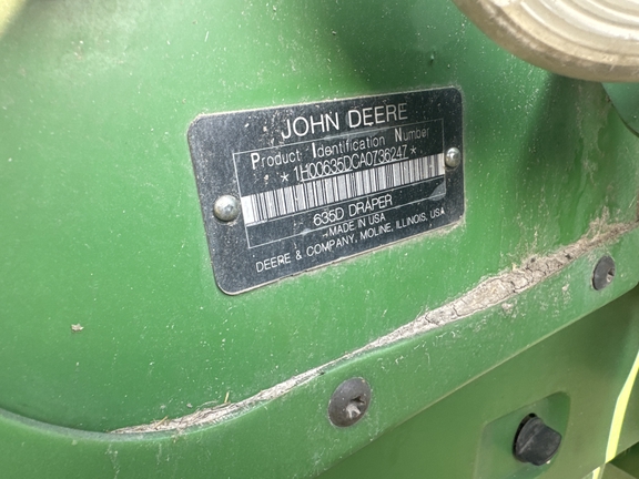 2011 John Deere 635D Header Combine