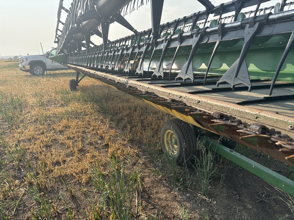 2011 John Deere 635D Header Combine