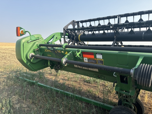 2011 John Deere 635D Header Combine