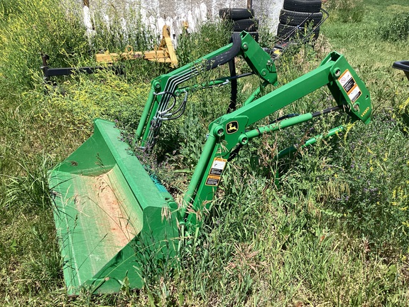 2011 John Deere 1026R Tractor Compact